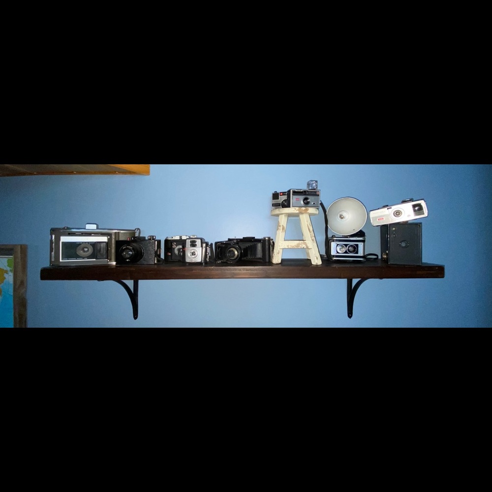 Lot of 10 vintage cameras for home decor